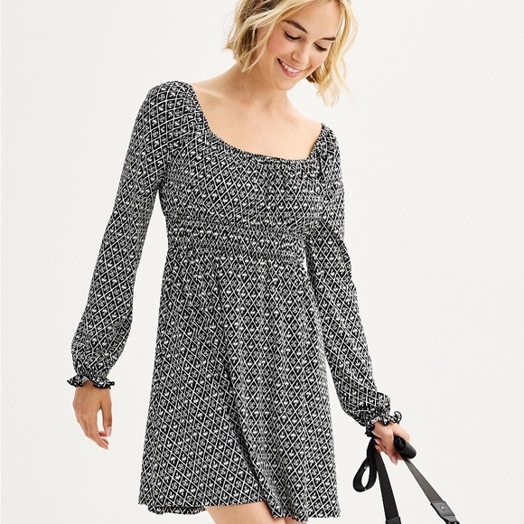 SO Dresses & Skirts - NWT juniors SO cinch waist skater dress SZ Medium